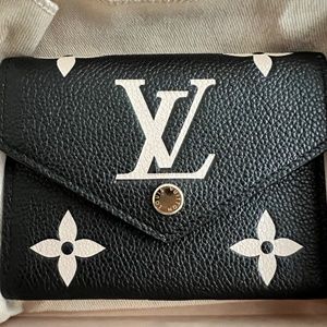 Brand New Louis Vuitton Black/Beige Victorine Wallet M80968